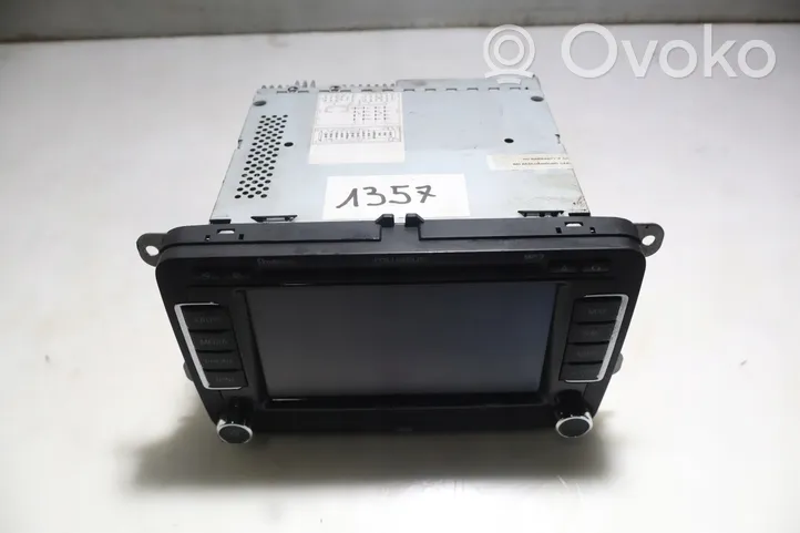 Skoda Octavia Mk2 (1Z) Panel / Radioodtwarzacz CD/DVD/GPS 