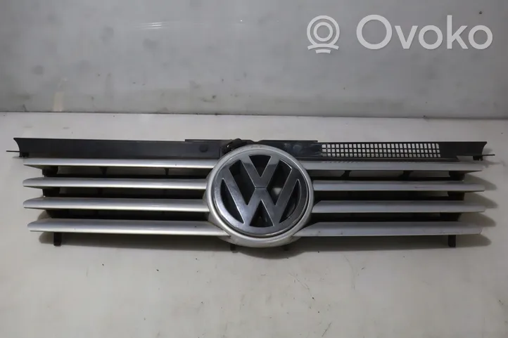 Volkswagen Bora Etusäleikkö 