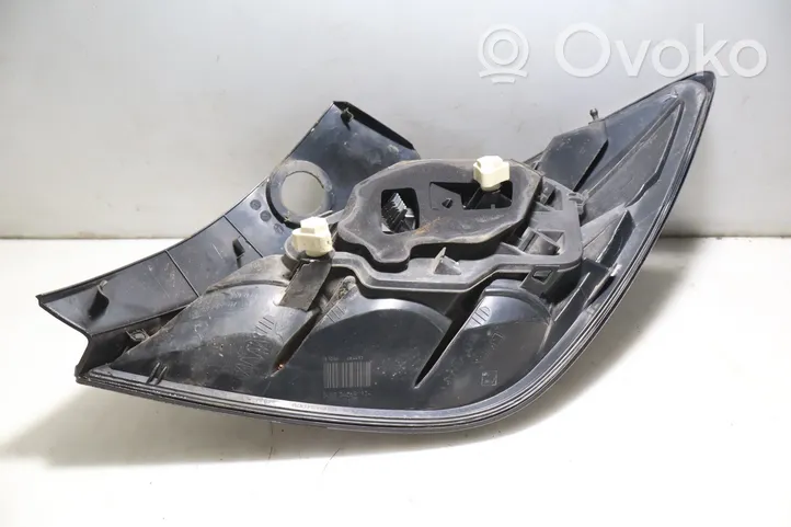 Opel Astra H Feux arrière / postérieurs 008748-014795