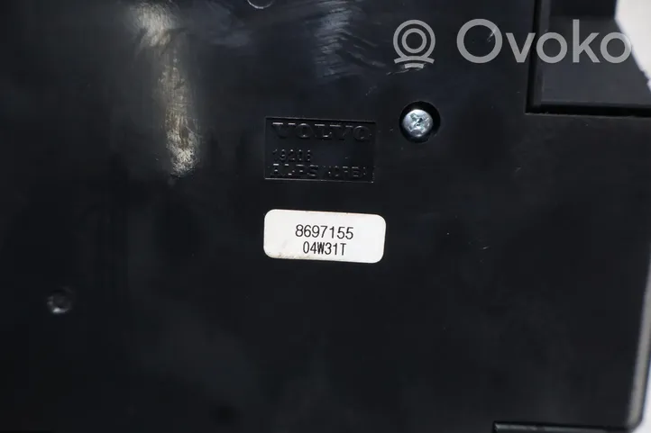 Volvo V50 Head unit multimedia control 