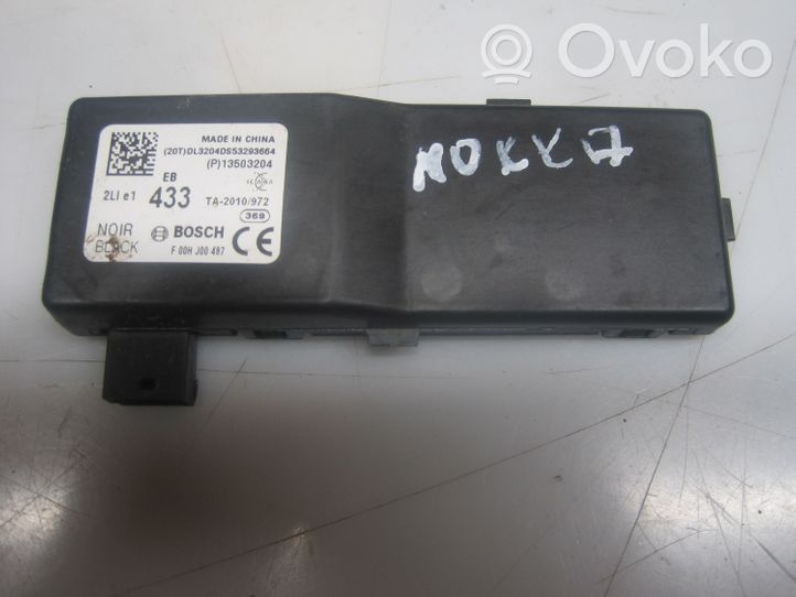 Opel Mokka X Oven keskuslukituksen ohjausyksikön moduuli 13503204