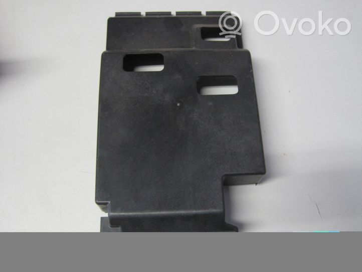 Mercedes-Benz ML W166 Fuse box cover A1665400080