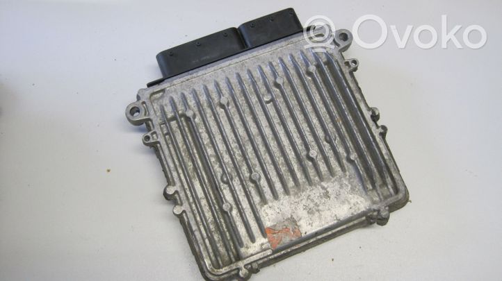 Mercedes-Benz C W204 Unité de commande, module ECU de moteur A6421502334