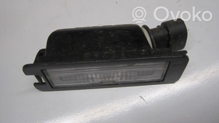 Maserati Quattroporte Lampa oświetlenia tylnej tablicy rejestracyjnej 04641000