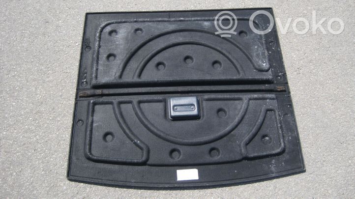 Maserati Quattroporte Garniture de section de roue de secours 981306600