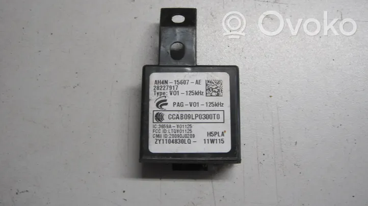 Volvo V60 Centralina/modulo keyless go 28227917