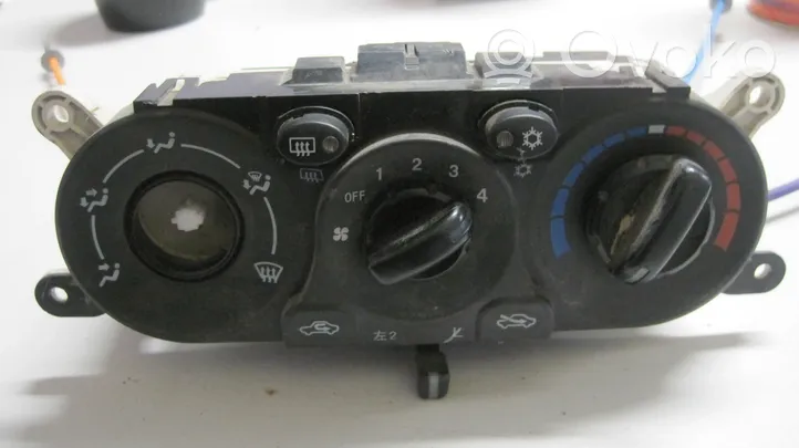 Mitsubishi L200 Centralina del climatizzatore MN12359
