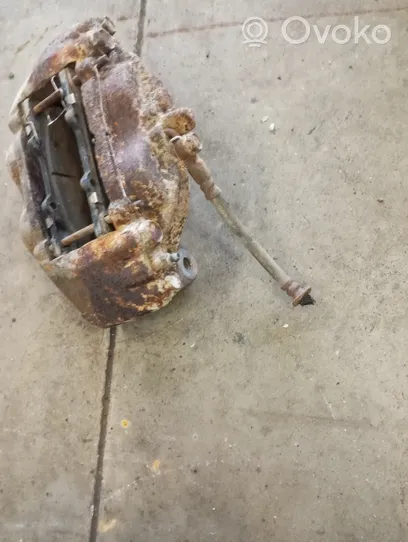 Toyota Land Cruiser (J200) Bremssattel vorne 