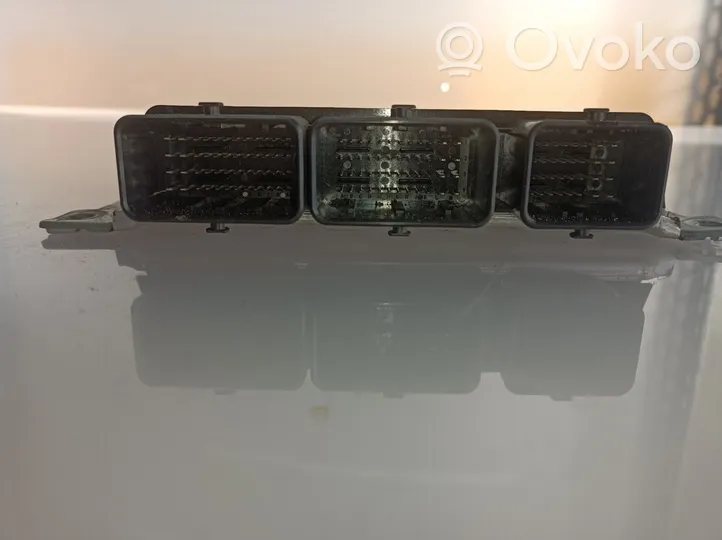 Dacia Sandero Sterownik / Moduł ECU 237107018R