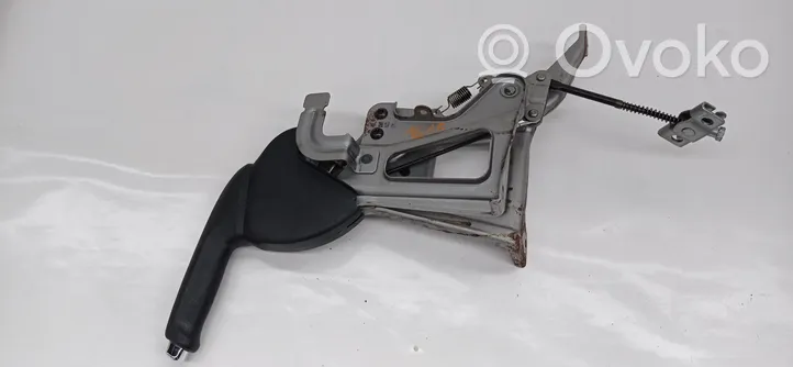 Honda CR-V Hand brake release handle 