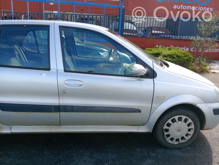 Tata Indica Vista I Porte avant 