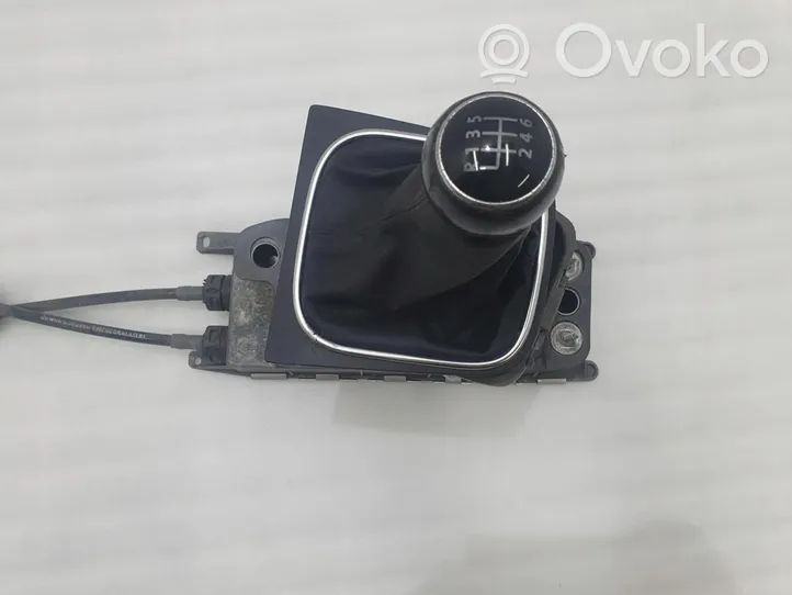 Volkswagen Scirocco Gear selector/shifter in gearbox 