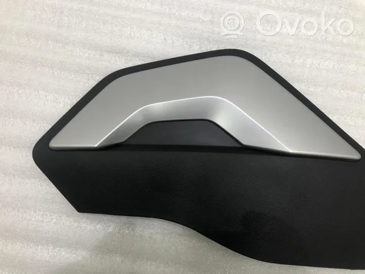 Dacia Duster II Rivestimento laterale della consolle centrale anteriore 689200724R