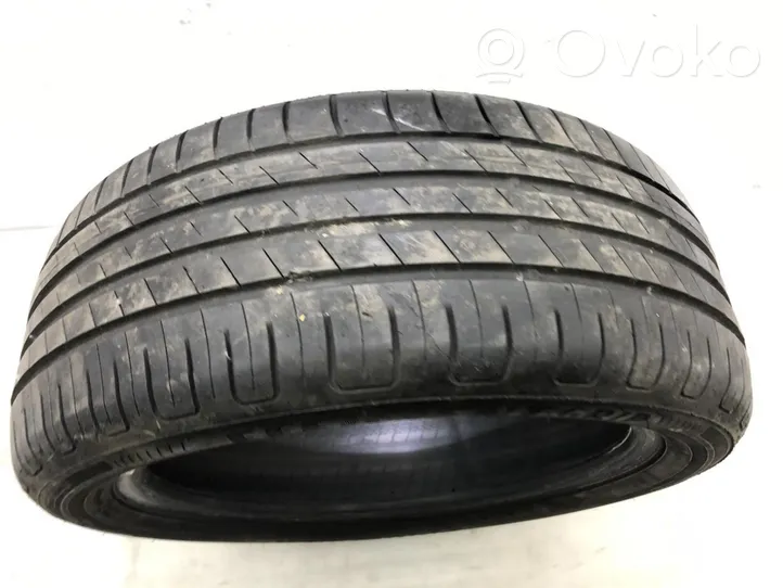 Audi A6 S6 C6 4F R15 summer tire 