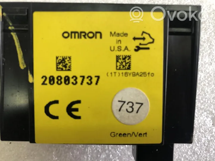 Chevrolet Captiva Oven keskuslukituksen ohjausyksikön moduuli 20803737