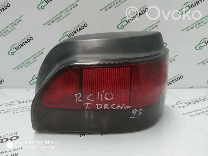 Renault Clio II Luz trasera/de freno 7700827552