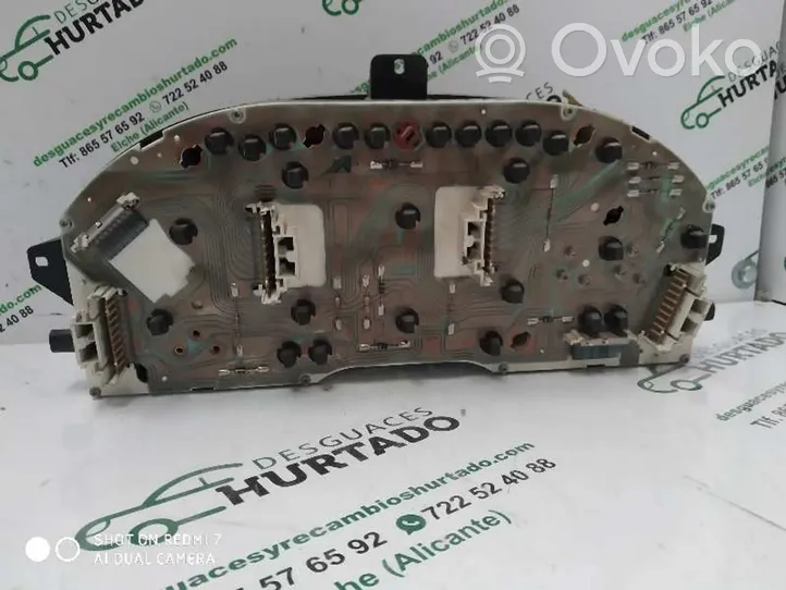 Renault Megane I Compteur de vitesse tableau de bord 7700847782