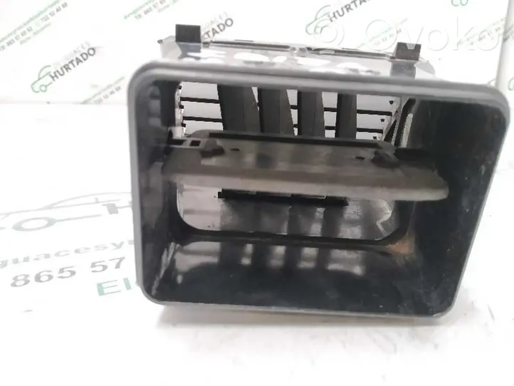 Seat Ibiza II (6k) Dash center air vent grill 6K0819703B