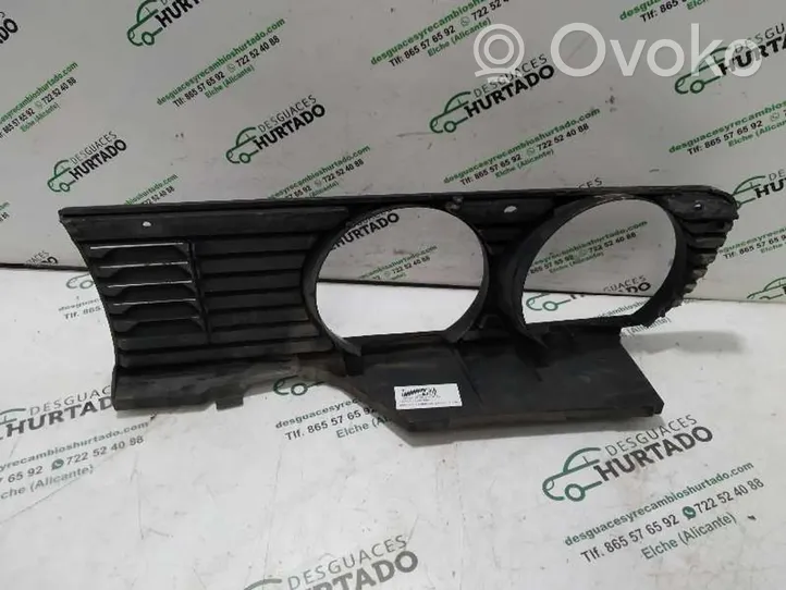 BMW 3 E30 Griglia anteriore 18760910