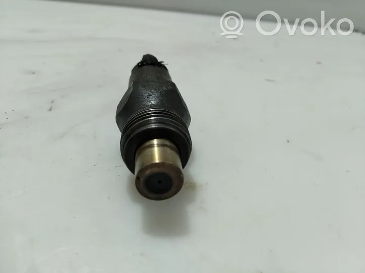 Renault Kangoo I Injecteur de carburant LCR6735406H