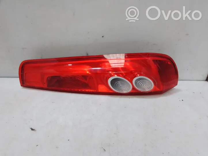 Ford Fiesta Lampa tylna 