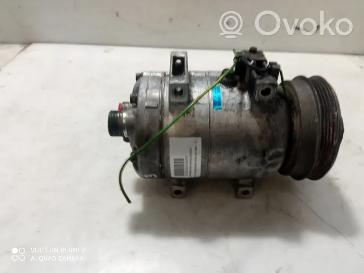 Volkswagen PASSAT B5 Compressore aria condizionata (A/C) (pompa) 8D0260805