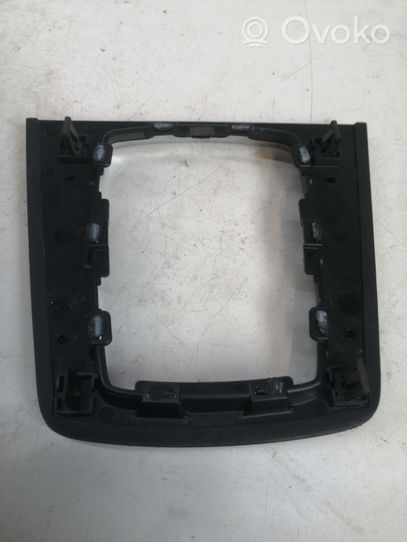 Audi A4 S4 B7 8E 8H Rivestimento in plastica cornice della leva del cambio 8E0864261AN