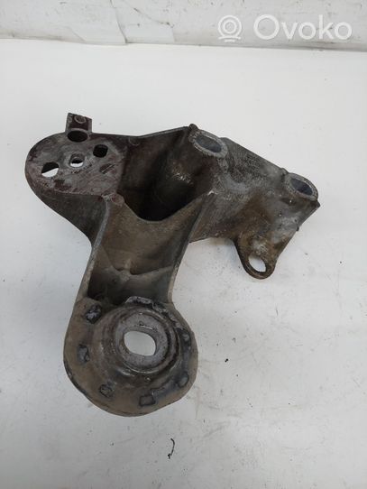 Audi A4 S4 B5 8D Mocowanie stabilizatora osi przedniej 4B0199352B