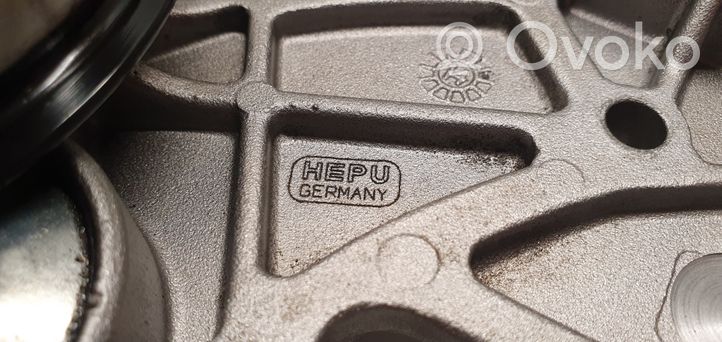 Audi A4 S4 B6 8E 8H Vandens pompa 