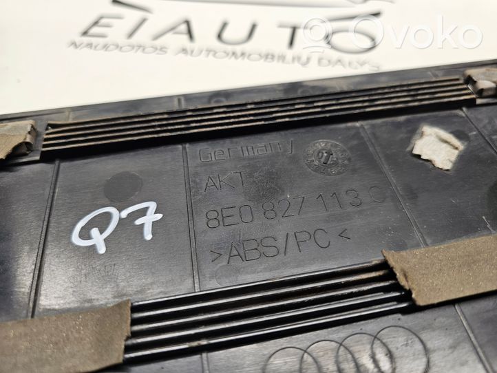Audi Q7 4L Support de plaque d'immatriculation 8E0827113C