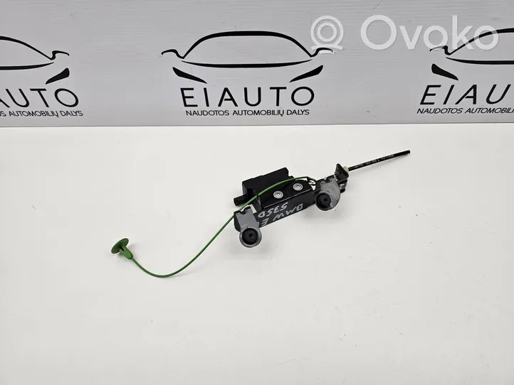 BMW 5 E60 E61 Motorino del tappo del serbatoio del carburante 8377415