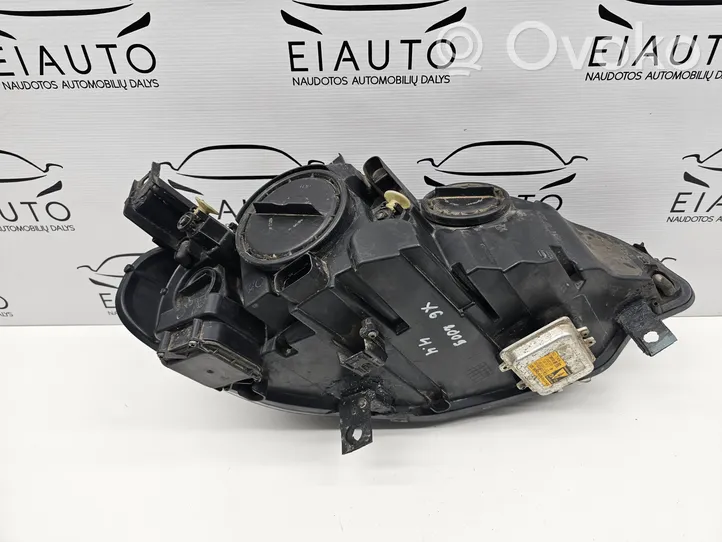 BMW X6 E71 Lampa przednia 16635100L