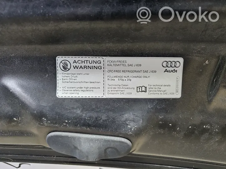 Audi Q5 SQ5 Dangtis variklio (kapotas) 8K0010515P