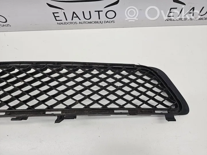 Mercedes-Benz E W212 Front bumper lower grill A2128850523