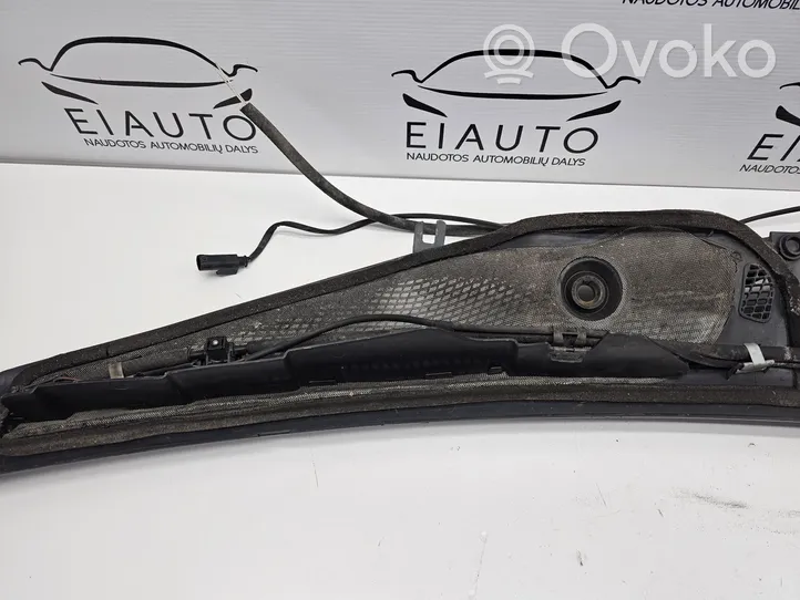 Mercedes-Benz E W212 Wiper trim A2128301013