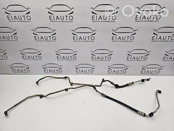 Mercedes-Benz E W212 Tubo flessibile del radiatore dell’olio del cambio A2042703796