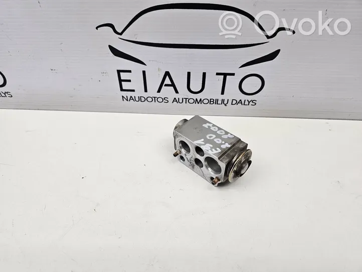 BMW 3 E90 E91 Air conditioning (A/C) expansion valve 6981484