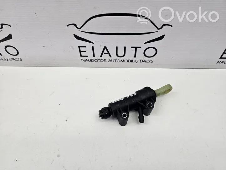 BMW 3 E90 E91 Główny cylinder sprzęgła 13870610