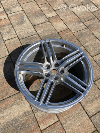 Porsche Macan R19 alloy rim 