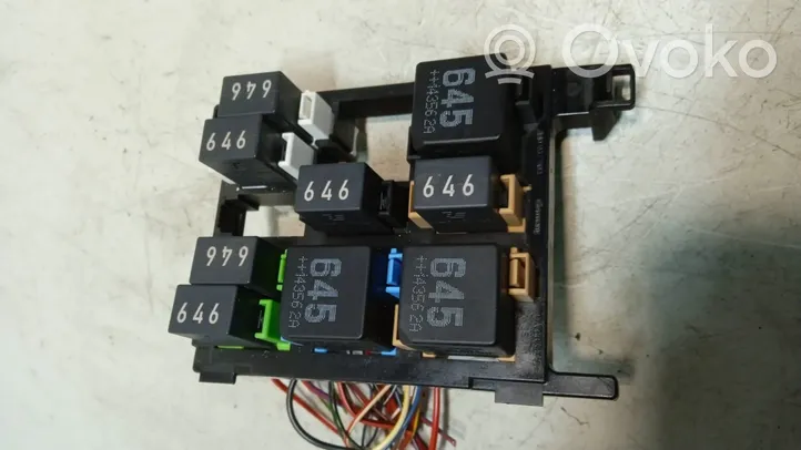 Audi Q3 8U Module de fusibles 