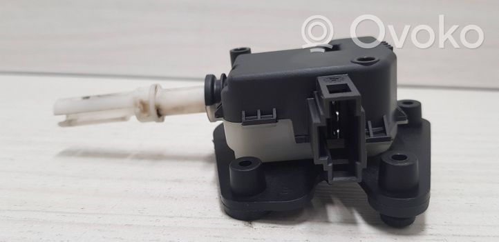 Audi A4 S4 B7 8E 8H Tailgate boot lock/latch motor 8E9827833