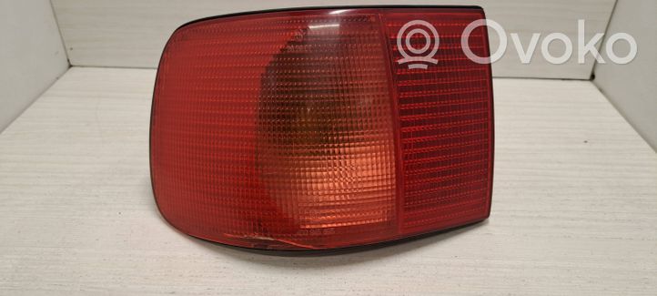 Audi A8 S8 D2 4D Luci posteriori 4D0945095