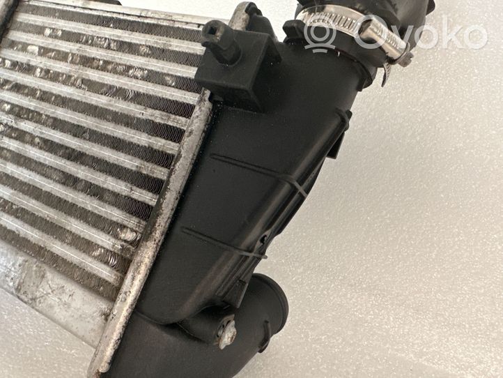 Audi A4 S4 B5 8D Chłodnica powietrza doładowującego / Intercooler 8E0145805R