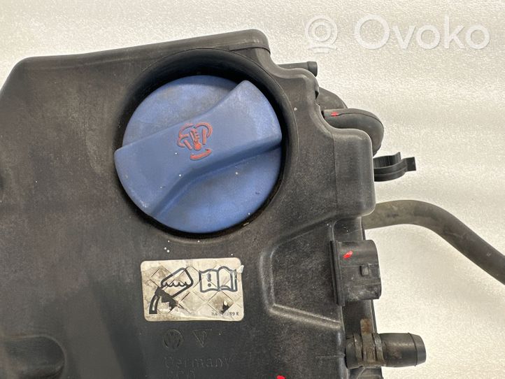 Volkswagen Touareg I Coolant expansion tank/reservoir 7L0121407E