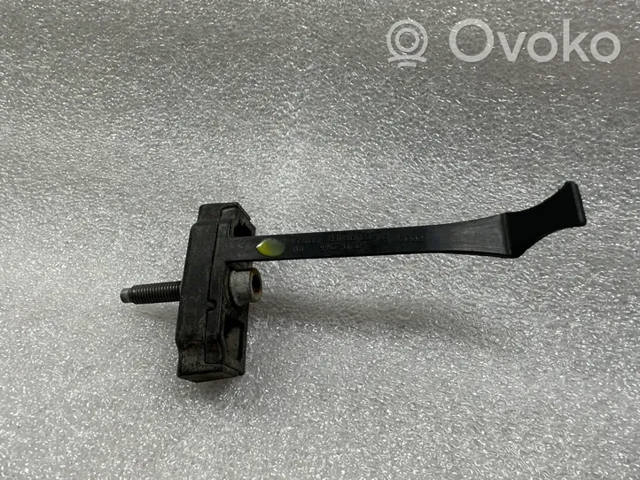 Audi A4 S4 B7 8E 8H Staffa di montaggio della batteria 8E0803123A