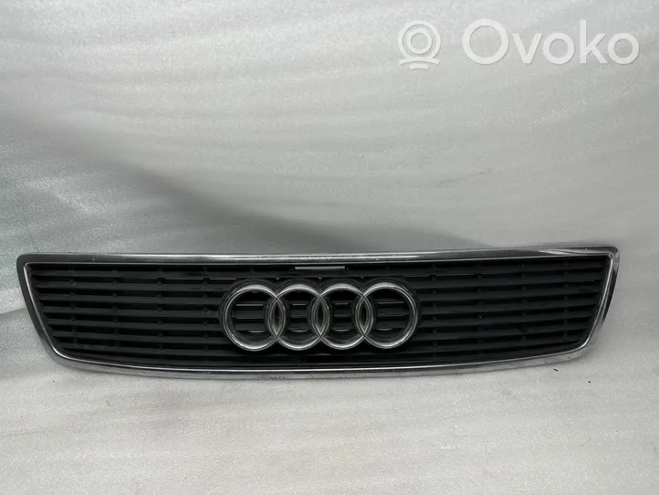 Audi A8 S8 D2 4D Etusäleikkö 4D0853651B