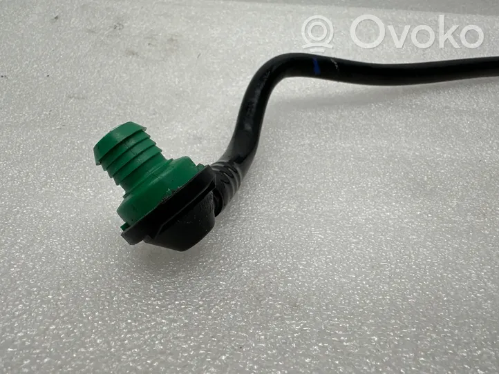 Audi A4 S4 B8 8K Linea/tubo/manicotto del vuoto 8k1611931l