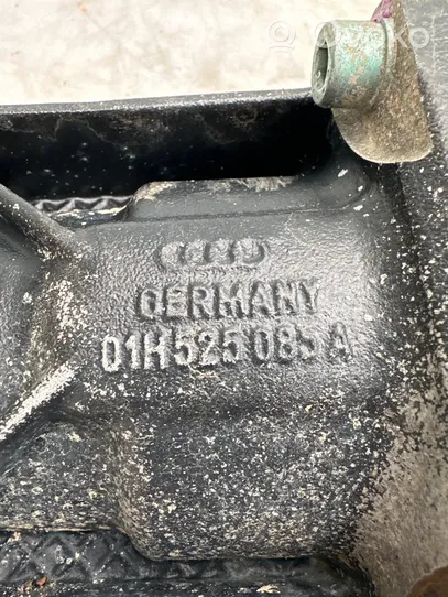 Audi A4 S4 B5 8D Mechanizm różnicowy tylny / Dyferencjał 01H525085A