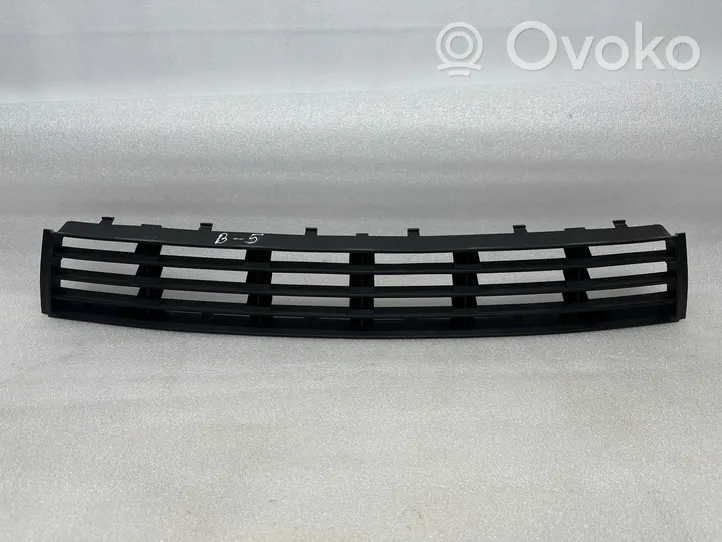 Audi A4 S4 B5 8D Grille inférieure de pare-chocs avant 8D0807683AA