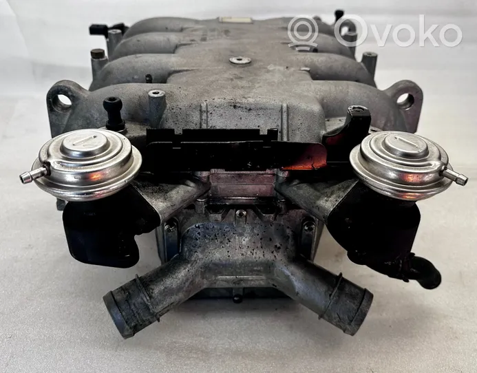 Audi A8 S8 D2 4D Ansaugbrücke Ansaugkrümmer 057129713B